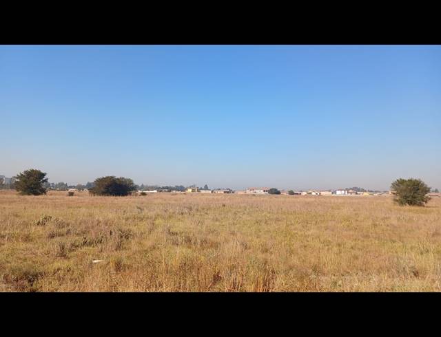 8,908M² VACANT LAND FOR SALE IN UNITAS PARK